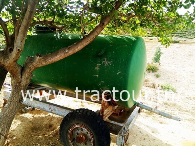 À vendre Semi remorque agricole citerne 3000 Litres complet