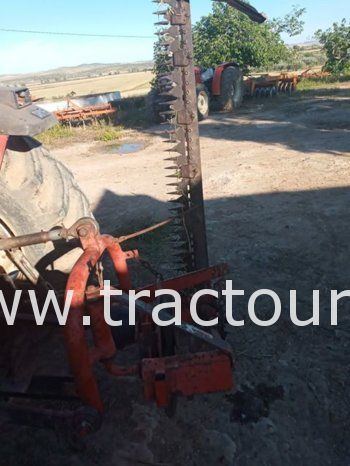 À vendre Faucheuse à simple section complet