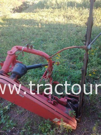 À vendre Faucheuse à simple section complet