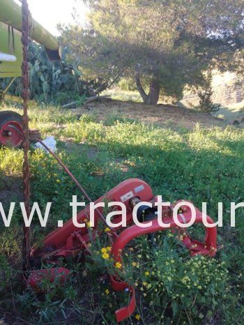À vendre Faucheuse à simple section complet