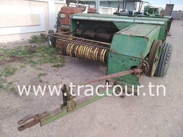 À vendre Presse à paille – Brissa John Deere complet