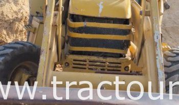 À vendre Tractopelle Komatsu complet