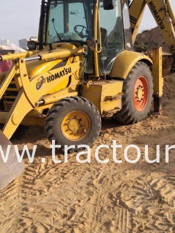 À vendre Tractopelle Komatsu complet