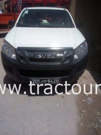 À vendre Camionnette 2 portes avec benne Isuzu D-max Atrous 4×2 complet