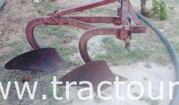 À vendre Charrue à 2 socs complet