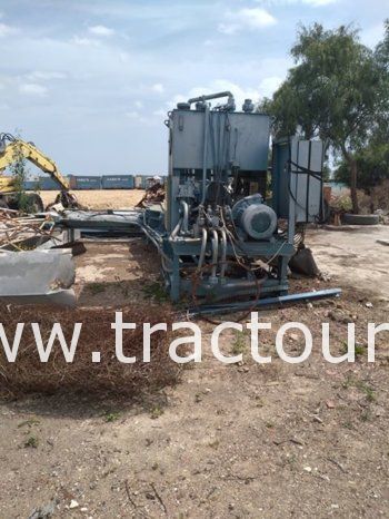 À vendre Presse ferraille complet