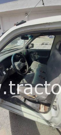 À vendre Camionnette 2 portes avec benne Mitsubishi L200 complet