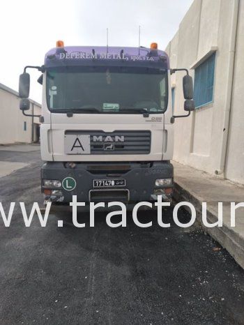 À vendre Camion avec caisson Ampliroll avec grappin Man complet