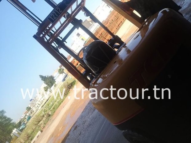 À vendre Chariot élévateur diesel TCM 30 complet