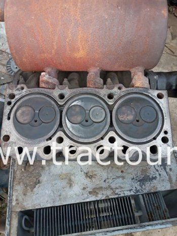 À vendre culasse moteur Deutz 1011 (3 cylindres) complet