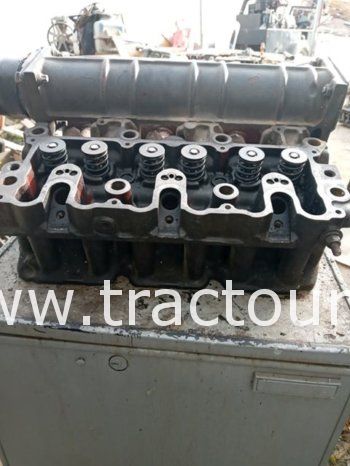 À vendre culasse moteur Deutz 1011 (3 cylindres) complet