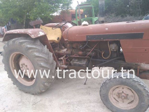 À vendre Tracteur 65 ch complet