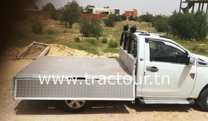 À vendre Camionnette 2 portes avec benne Isuzu D-max 2.5 TD complet