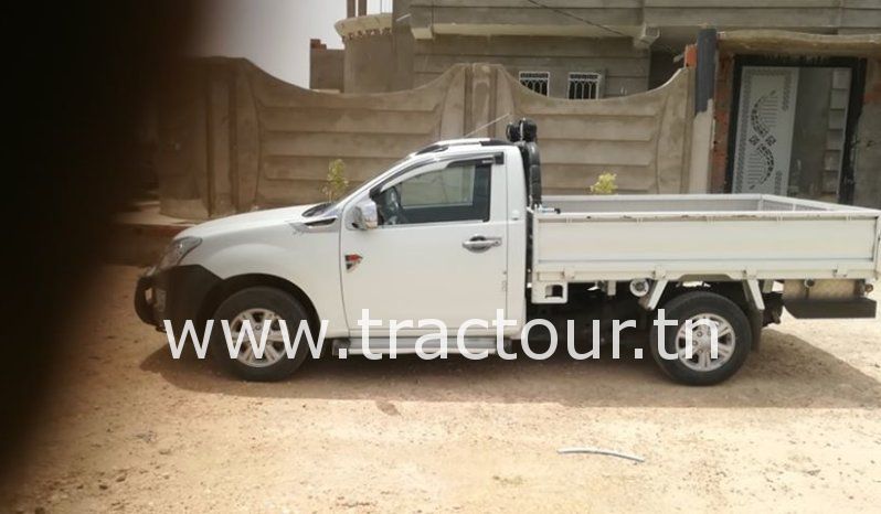 À vendre Camionnette 2 portes avec benne Isuzu D-max 2.5 TD complet