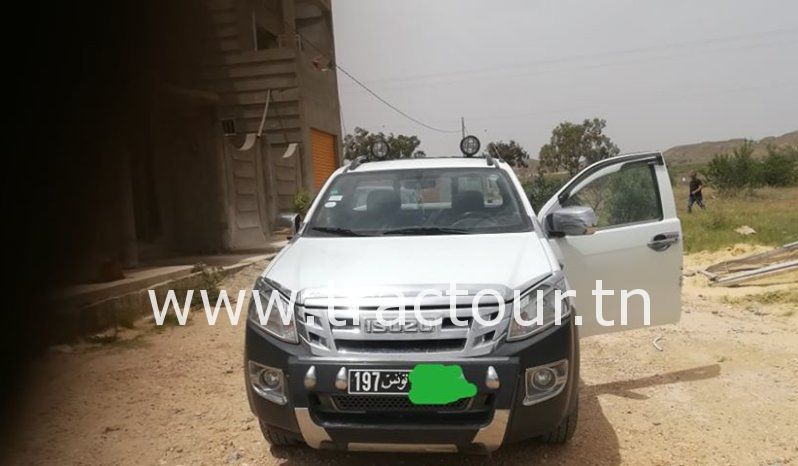 À vendre Camionnette 2 portes avec benne Isuzu D-max 2.5 TD complet