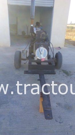 À vendre Groupe électrogène 3 cylindres Deutz et génératrice Sincro 22kVA complet