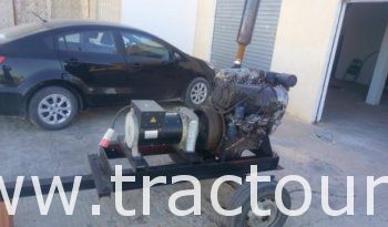 À vendre Groupe électrogène 3 cylindres Deutz et génératrice Sincro 22kVA complet