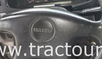À vendre Camionnette 2 portes avec benne Isuzu Super Faster 2500 injection complet