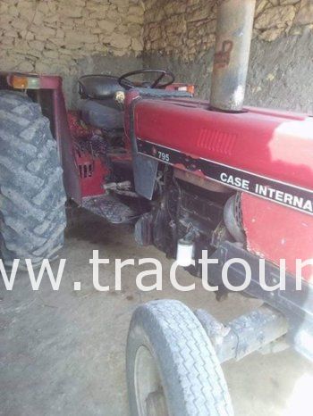 À vendre Tracteur Case IH 795 complet