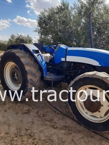 À vendre Tracteur New Holland TD80 complet