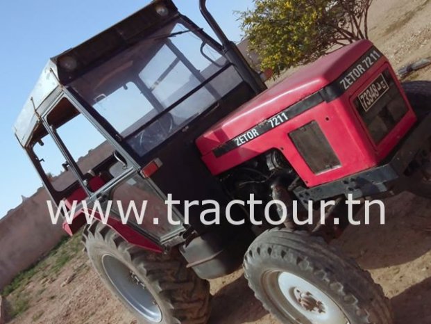 À vendre Tracteur avec matériels Zetor 7211 complet