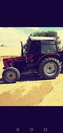 À vendre Tracteur avec matériels Zetor 7211 complet