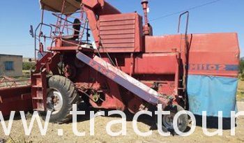 À vendre Moissonneuse batteuse Fahr M1102 complet