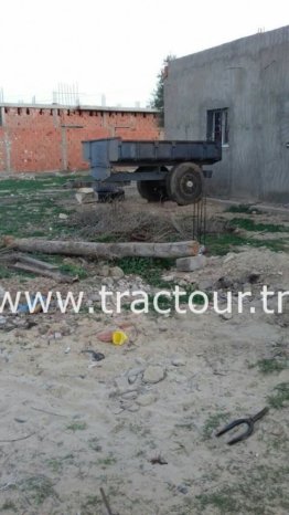 À vendre Semi remorque agricole benne 5 tonnes complet