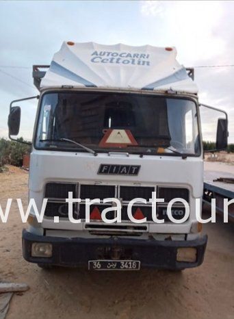 À vendre Camion plateau avec ridelles Fiat Iveco 110 complet