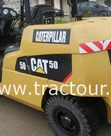 À vendre Chariot élévateur diesel Caterpillar DP50 complet