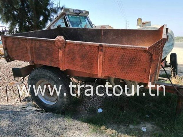 À vendre Semi remorque agricole benne SANS CARTE GRISE complet