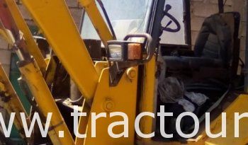 À vendre Tractopelle Fai moteur révisé SANS CARTE GRISE complet