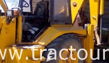 À vendre Tractopelle Fai moteur révisé SANS CARTE GRISE complet