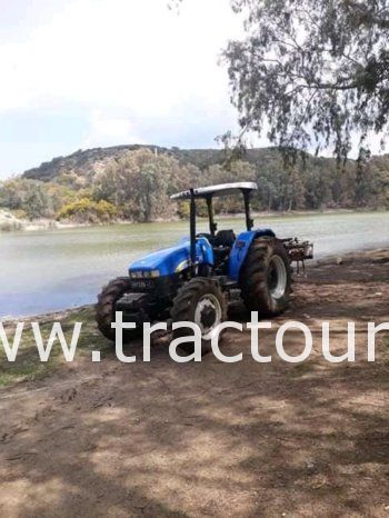 À vendre Tracteur New Holland TD80 complet