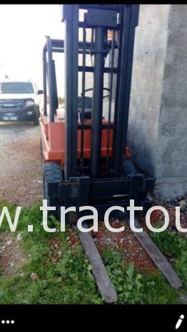 À vendre Chariot élévateur complet