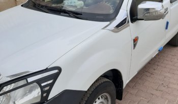 À vendre Camionnette 2 portes avec benne Isuzu D-max 2.5 TD complet