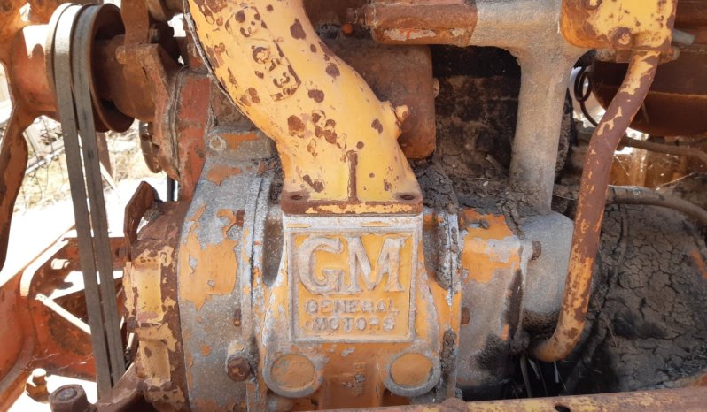 À vendre Tracteur à chenilles General Motors complet