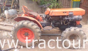 À vendre Tracteur Kubota B7100 complet