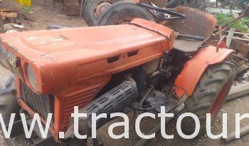 À vendre Tracteur Kubota B7100 complet