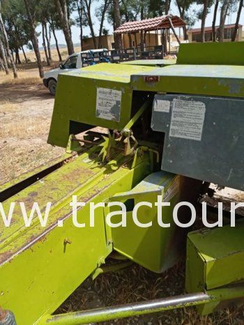 À vendre Presse à paille – Brissa Claas complet