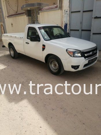 À vendre Camionnette 2 portes avec benne Ford Ranger complet