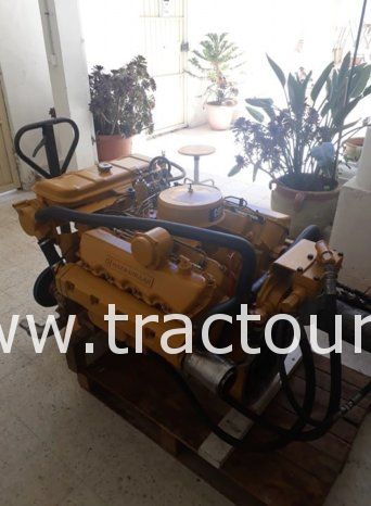 À vendre moteur marin Caterpillar 3208 V8 11 litres 175 chevaux atmosphérique avec boite de vitesse complet