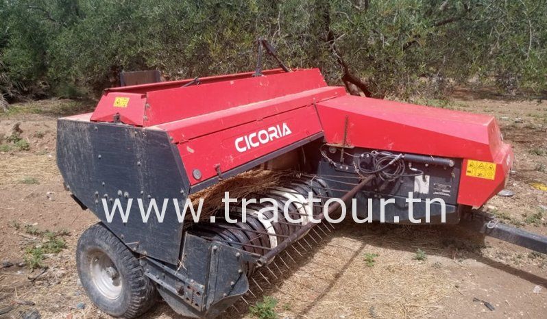 À vendre Tracteur avec matériels Tafe 8502 DI ➕ #presse_à_paille – #Brissa #Cicoria 8747F ➕ #Batteuse_mobile complet