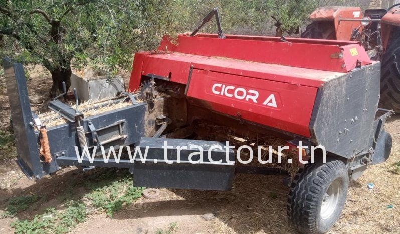 À vendre Tracteur avec matériels Tafe 8502 DI ➕ #presse_à_paille – #Brissa #Cicoria 8747F ➕ #Batteuse_mobile complet