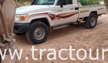 À vendre Pick-up 4×4 avec benne Toyota Land Cruiser HZJ 79 complet