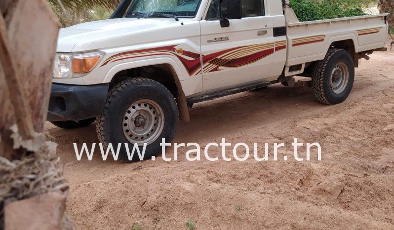 À vendre Pick-up 4×4 avec benne Toyota Land Cruiser HZJ 79 complet