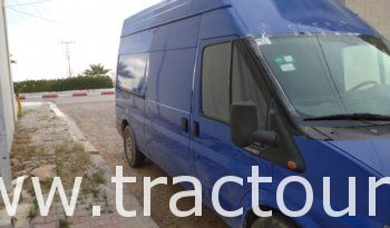 À vendre Utilitaire fourgon Ford Transit complet