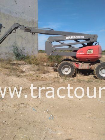 À vendre Nacelle élévatrice à bras automotrice Manitou complet