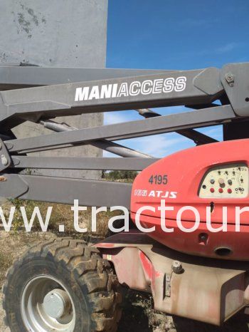 À vendre Nacelle élévatrice à bras automotrice Manitou complet