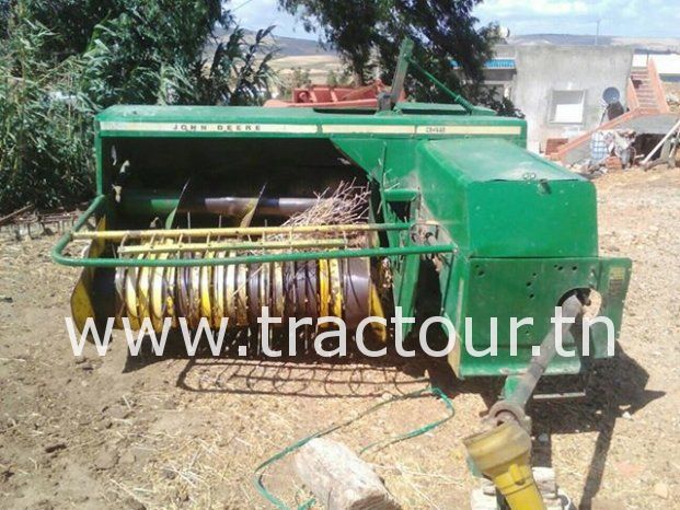 À vendre Presse à paille – Brissa John Deere 342 ➕ faucheuse à section complet
